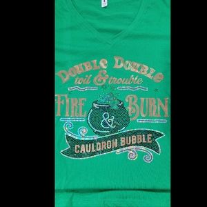 NWT Womans VNeck XLarge Double ToilTrouble T Shirt